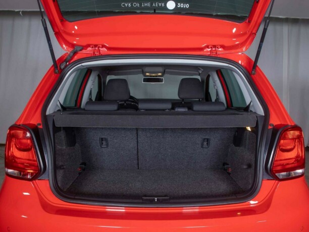 volkswagen-polo-bensin-2011-big-7