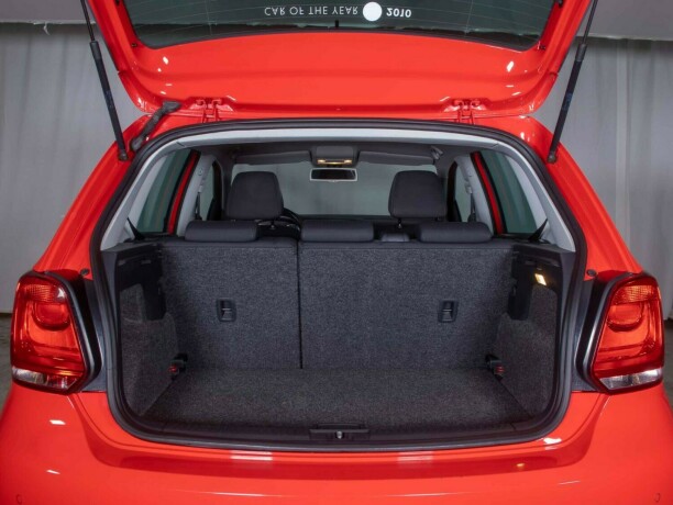 volkswagen-polo-bensin-2011-big-8