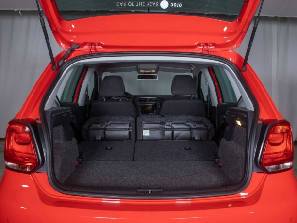 volkswagen-polo-bensin-2011-big-9