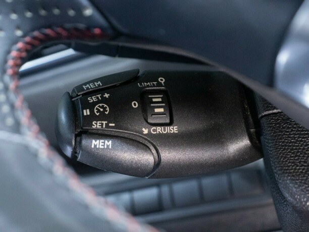 peugeot-308-diesel-2015-big-29