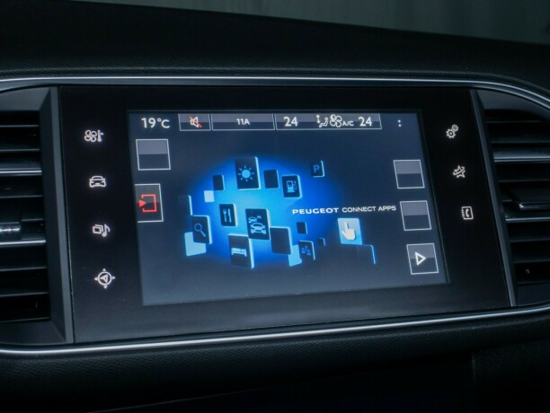 peugeot-308-diesel-2015-big-35