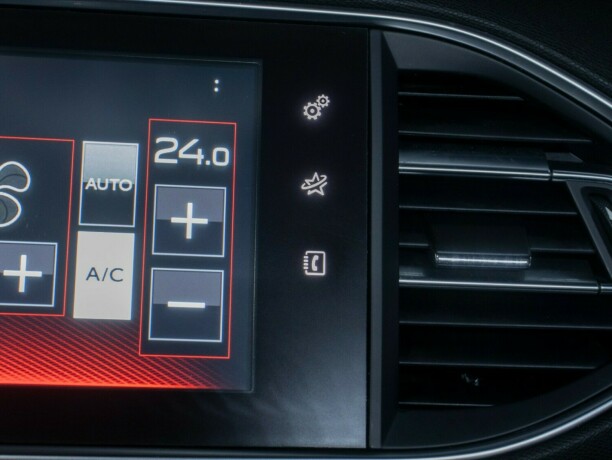 peugeot-308-diesel-2015-big-32