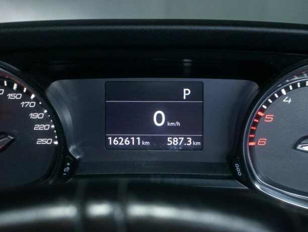 peugeot-308-diesel-2015-big-25