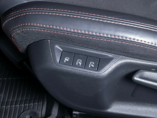 peugeot-308-diesel-2015-big-22