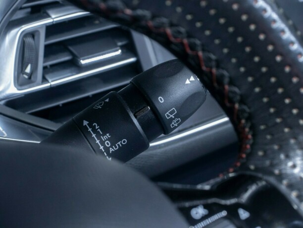 peugeot-308-diesel-2015-big-30
