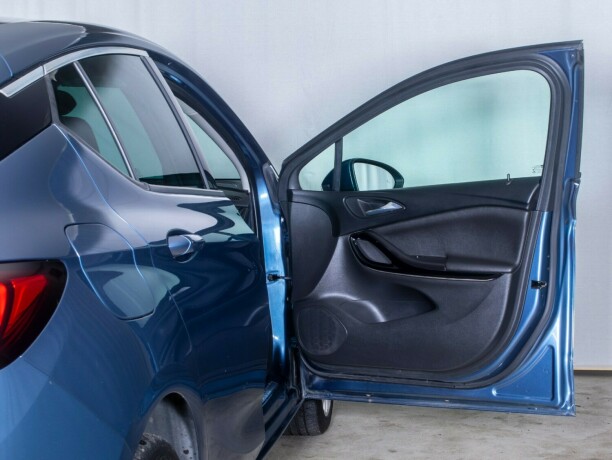 opel-astra-bensin-2016-big-47
