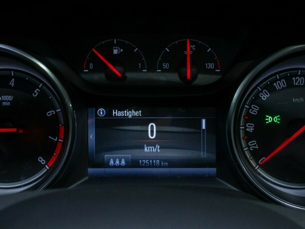 opel-astra-bensin-2016-big-1