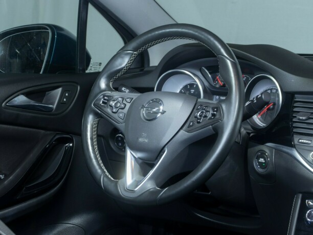 opel-astra-bensin-2016-big-49