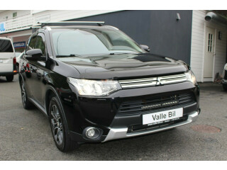 Mitsubishi | Outlander | Elektrisitet+bensin | 2015