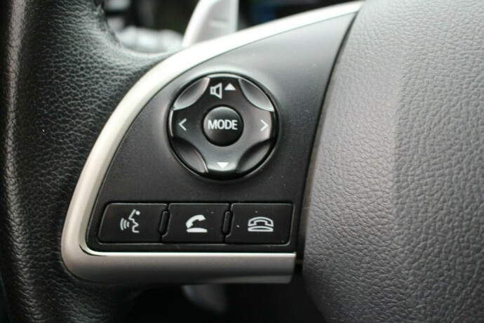 mitsubishi-outlander-elektrisitetbensin-2015-big-10