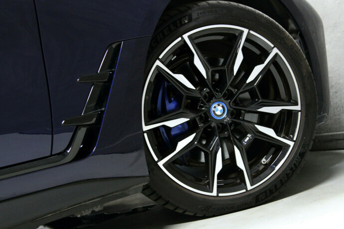 bmw-i4-m50-elektrisitet-2023-big-33