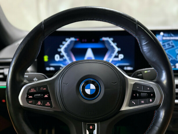 bmw-i4-m50-elektrisitet-2023-big-16