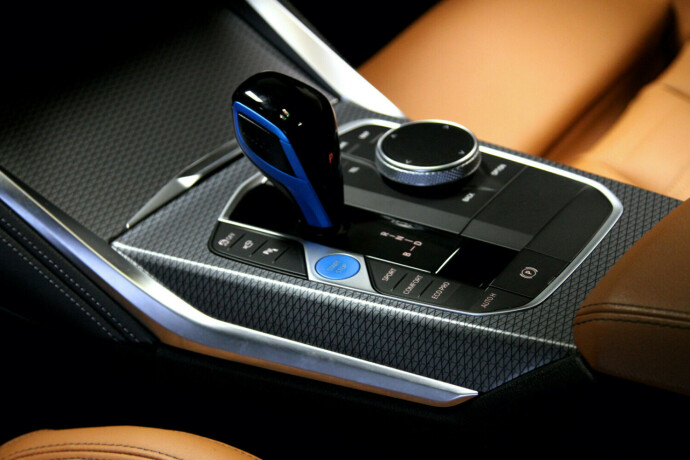 bmw-i4-m50-elektrisitet-2023-big-15
