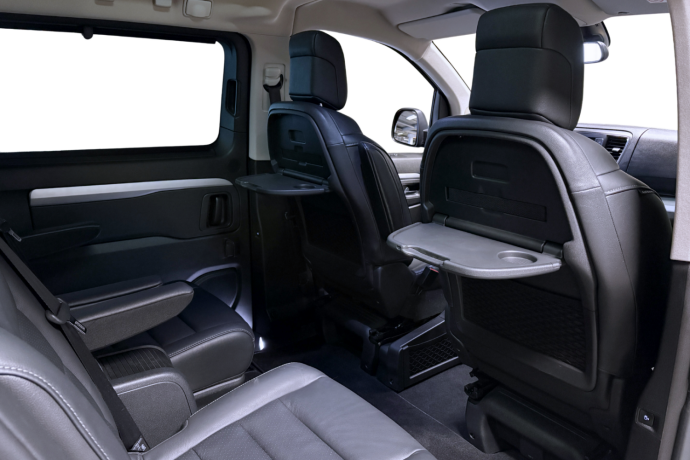 opel-zafira-elektrisitet-2021-big-9