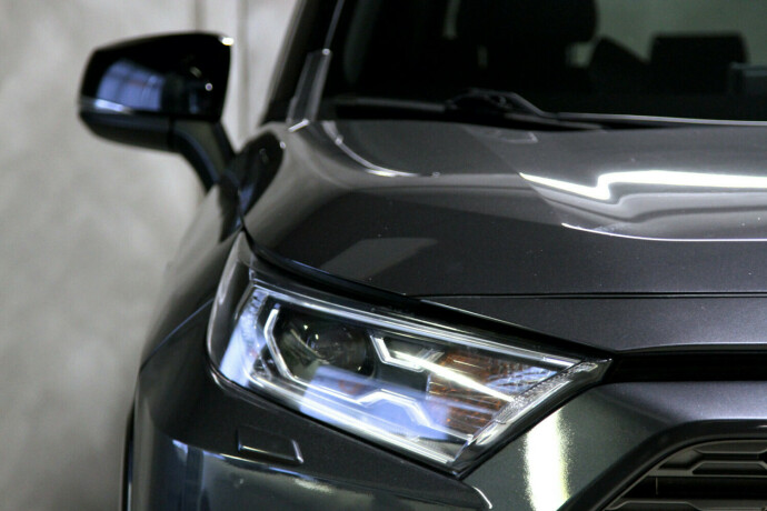 toyota-rav4-elektrisitetbensin-2019-big-22