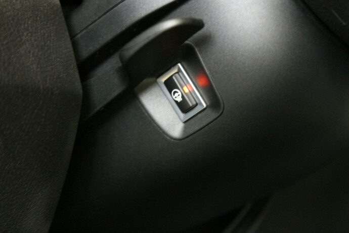 bmw-3-serie-elektrisitetbensin-2016-big-21