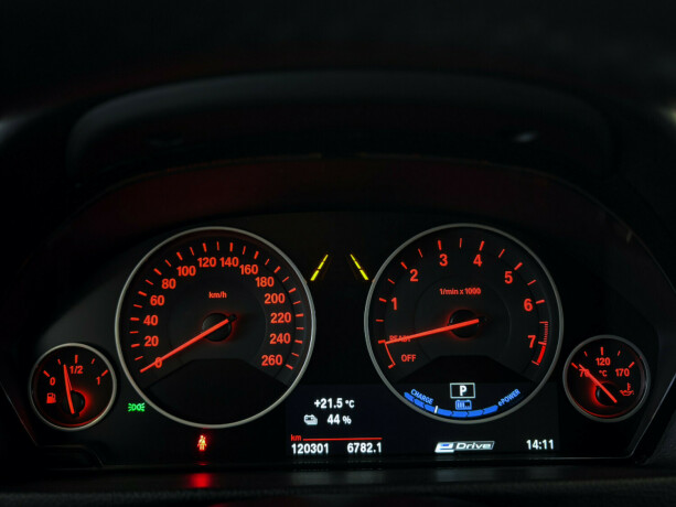 bmw-3-serie-elektrisitetbensin-2016-big-19