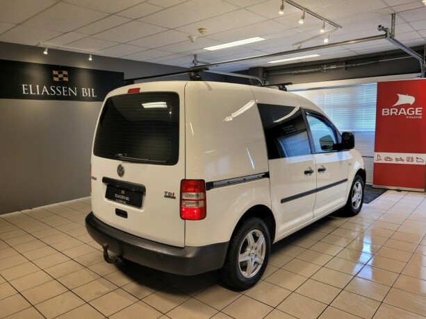 volkswagen-caddy-diesel-2015-big-3