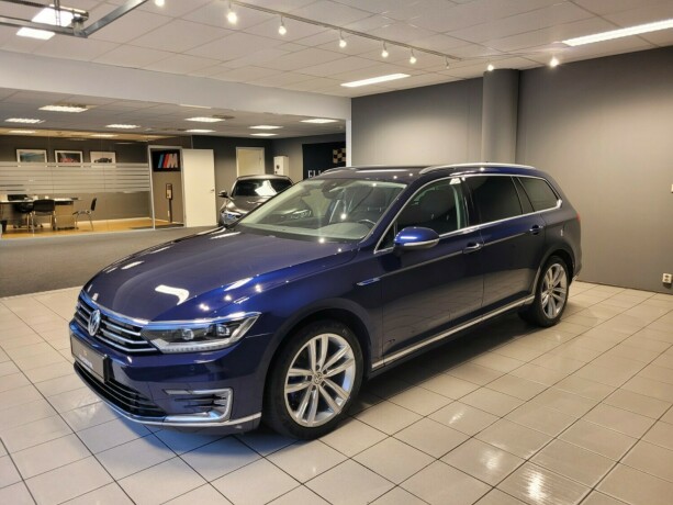 volkswagen-passat-elektrisitetbensin-2018-big-6