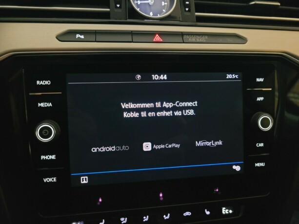 volkswagen-passat-elektrisitetbensin-2018-big-31