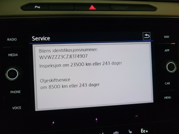volkswagen-passat-elektrisitetbensin-2018-big-34