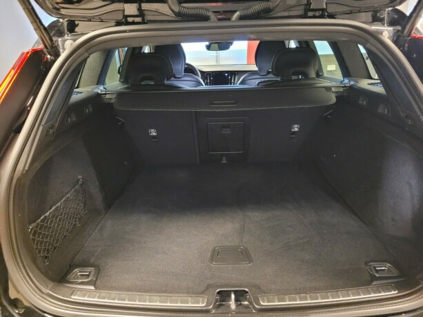 volvo-v60-elektrisitetbensin-2021-big-15