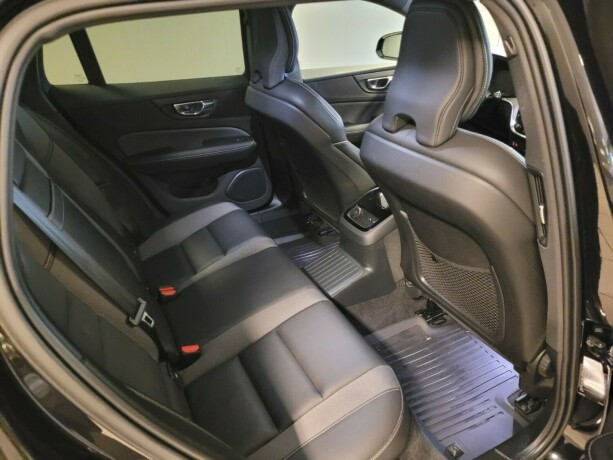 volvo-v60-elektrisitetbensin-2021-big-14