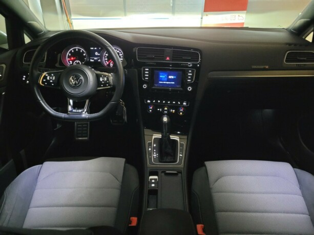 volkswagen-golf-bensin-2014-big-29