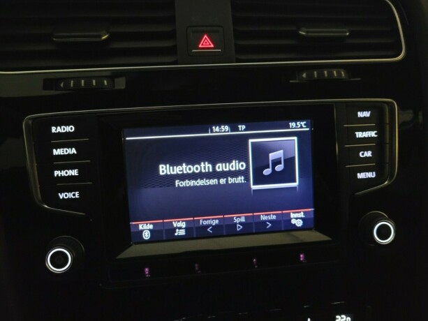 volkswagen-golf-bensin-2014-big-27