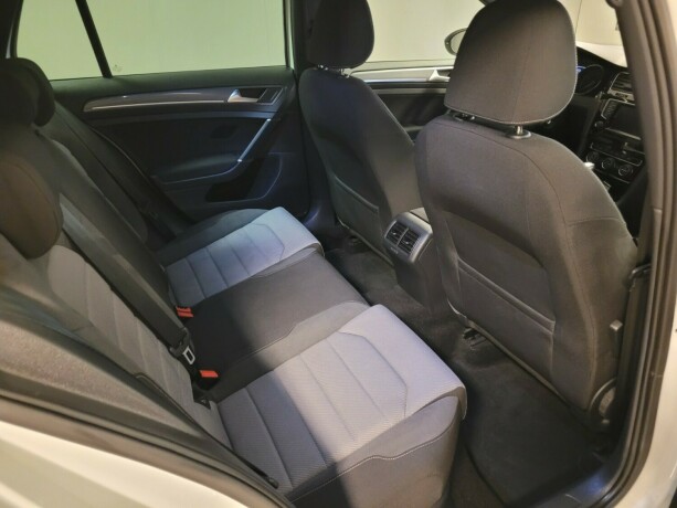 volkswagen-golf-bensin-2014-big-16