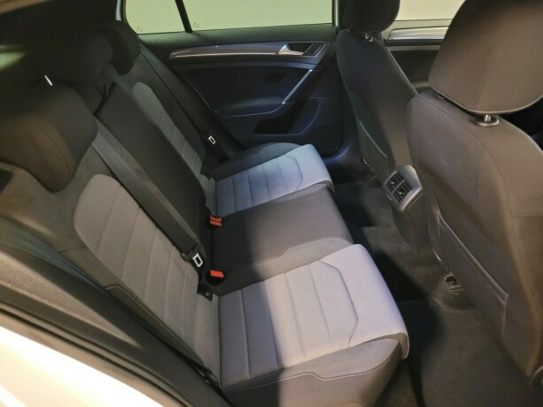 volkswagen-golf-bensin-2014-big-17
