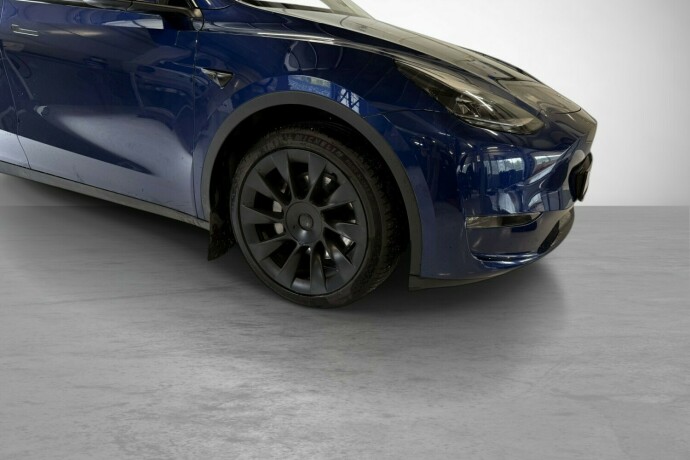 tesla-model-y-elektrisitet-2021-big-40