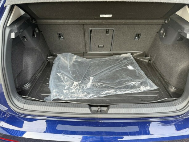 volkswagen-golf-bensin-2021-big-42
