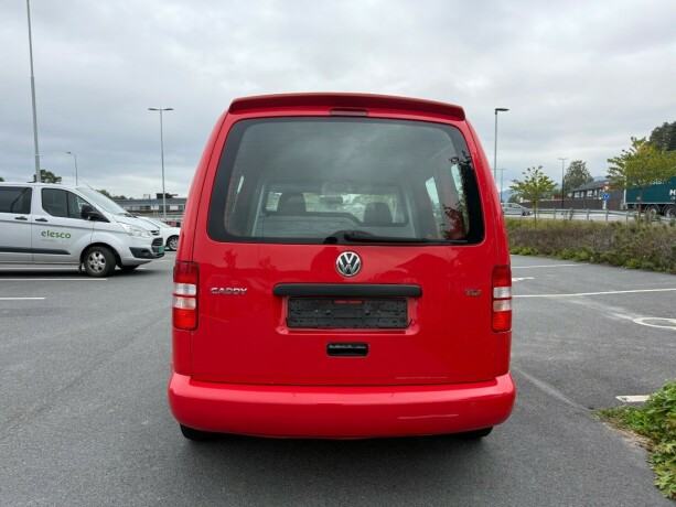 volkswagen-caddy-diesel-2011-big-3