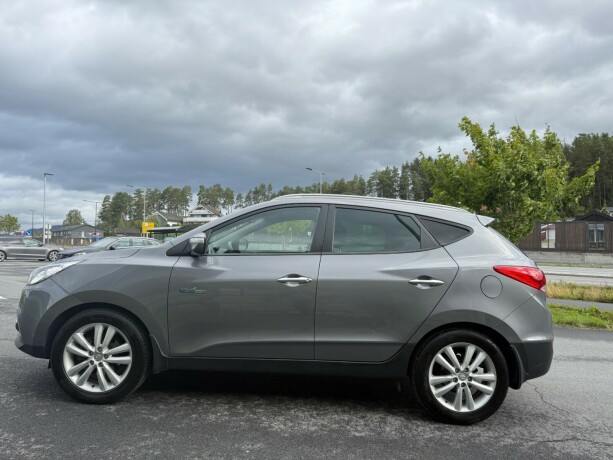 hyundai-tucson-diesel-2013-big-1
