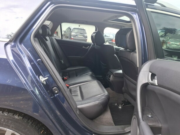 honda-accord-bensin-2008-big-17