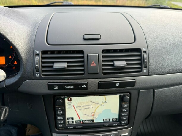 toyota-avensis-diesel-2007-big-21