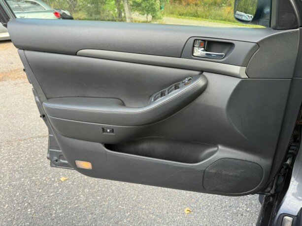 toyota-avensis-diesel-2007-big-17
