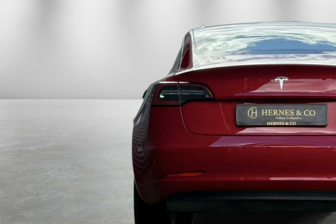 tesla-model-3-elektrisitet-2019-big-8